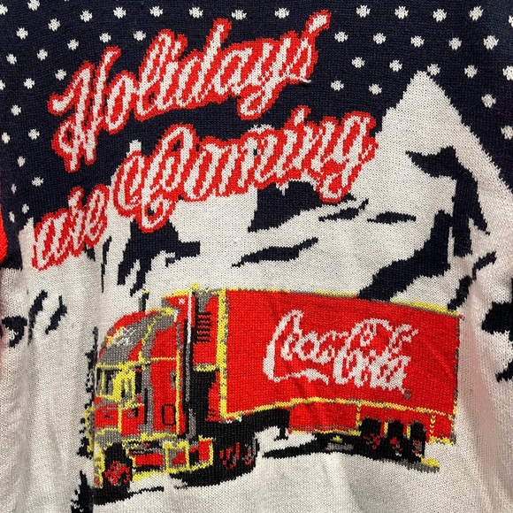 H&M Men’s Holiday Sweater Pull Over Sweater Holidays Are Coming Sweater Size S - Picture 2 of 5